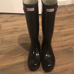 Hunter Tall Gloss Rain Boot (Size 9)